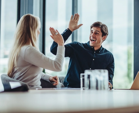 Grafik TravelSecure Seminarversicherung: leistungsstarkes Produkt für Ihre Kunden